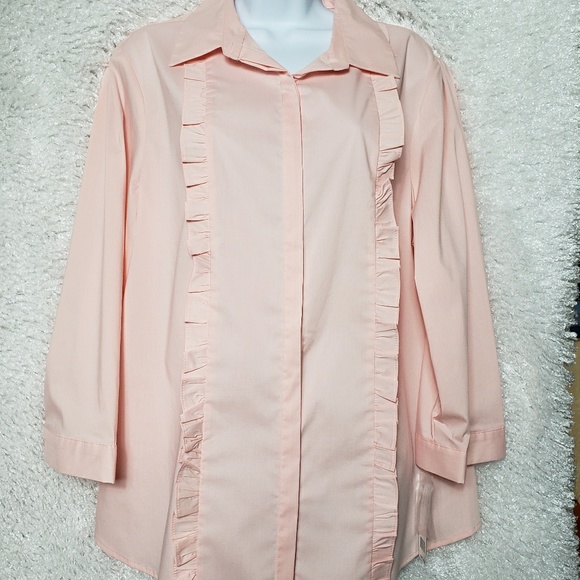 SALE!! Women long sleeve button down top - Picture 2 of 6